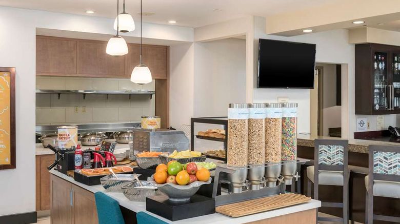 <b>Hilton Garden Inn - Silver Spring North Restaurant</b>. Images powered by <a href="https://iceportal.shijigroup.com/" title="IcePortal" target="_blank">IcePortal</a>.