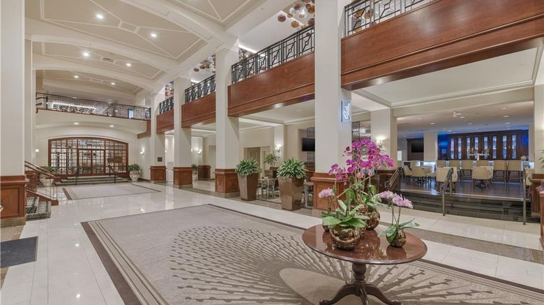 <b>Capital Hilton Lobby</b>. Images powered by <a href="https://iceportal.shijigroup.com/" title="IcePortal" target="_blank">IcePortal</a>.