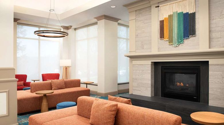 <b>Hilton Garden Inn Solomons Lobby</b>. Images powered by <a href="https://iceportal.shijigroup.com/" title="IcePortal" target="_blank">IcePortal</a>.