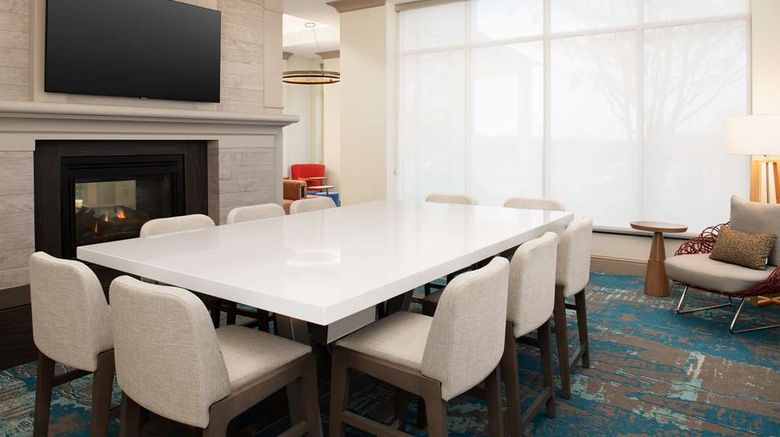 <b>Hilton Garden Inn Solomons Lobby</b>. Images powered by <a href="https://iceportal.shijigroup.com/" title="IcePortal" target="_blank">IcePortal</a>.