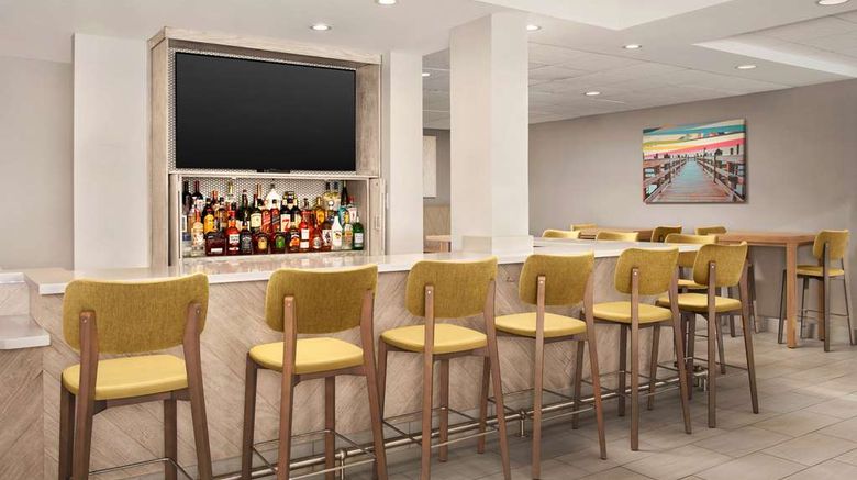 <b>Hilton Garden Inn Solomons Restaurant</b>. Images powered by <a href="https://iceportal.shijigroup.com/" title="IcePortal" target="_blank">IcePortal</a>.