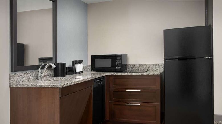 <b>Embassy Suites by Hilton Springfield Other</b>. Images powered by <a href="https://iceportal.shijigroup.com/" title="IcePortal" target="_blank">IcePortal</a>.