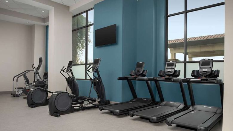 <b>Embassy Suites by Hilton Springfield Health</b>. Images powered by <a href="https://iceportal.shijigroup.com/" title="IcePortal" target="_blank">IcePortal</a>.