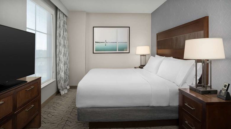 <b>Embassy Suites by Hilton Springfield Room</b>. Images powered by <a href="https://iceportal.shijigroup.com/" title="IcePortal" target="_blank">IcePortal</a>.