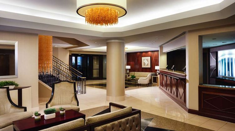 Hilton Arlington Lobby