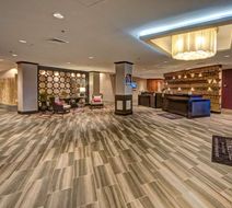 DoubleTree by Hilton Decatur Riverfront Lobby