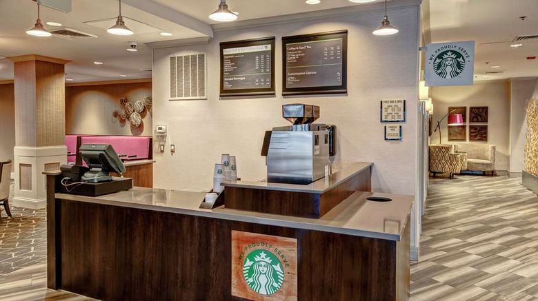 <b>DoubleTree by Hilton Decatur Riverfront Restaurant</b>. Images powered by <a href="https://iceportal.shijigroup.com/" title="IcePortal" target="_blank">IcePortal</a>.