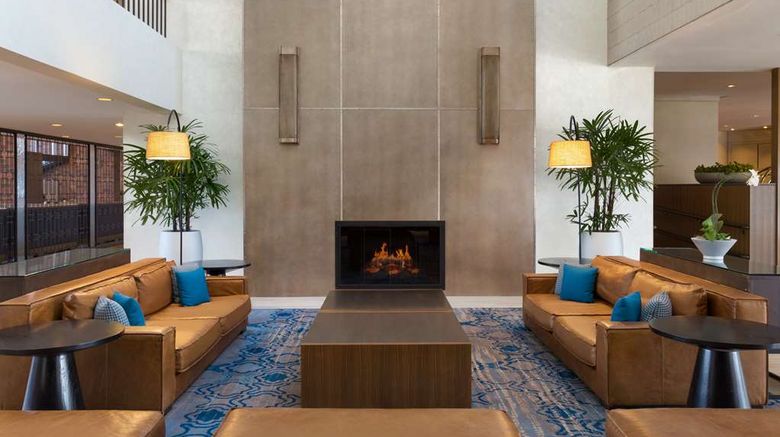 <b>Hilton Boston/Dedham Lobby</b>. Images powered by <a href="https://iceportal.shijigroup.com/" title="IcePortal" target="_blank">IcePortal</a>.