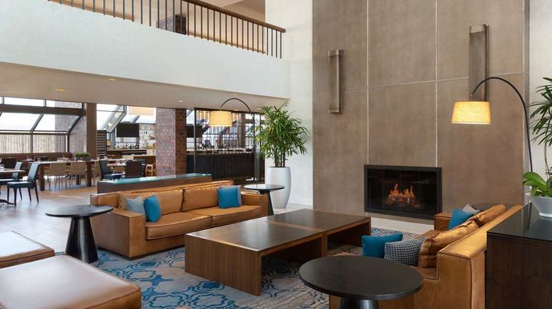 <b>Hilton Boston/Dedham Lobby</b>. Images powered by <a href="https://iceportal.shijigroup.com/" title="IcePortal" target="_blank">IcePortal</a>.