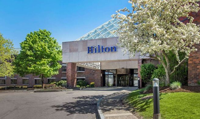 Hilton Boston/Dedham Exterior