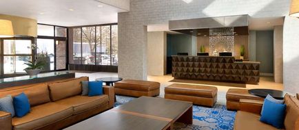 Hilton Boston/Dedham Lobby