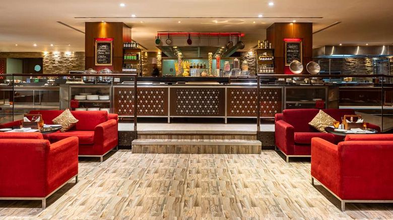 <b>Hilton Garden Inn New Delhi/Saket Restaurant</b>. Images powered by <a href="https://iceportal.shijigroup.com/" title="IcePortal" target="_blank">IcePortal</a>.