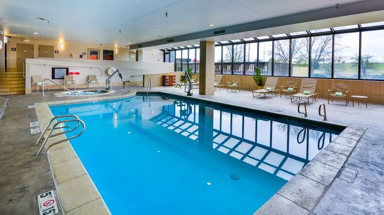 Embassy Suites Denver-Stapleton Pool