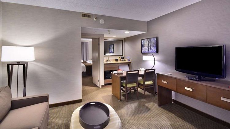 Embassy Suites Denver-Stapleton Room