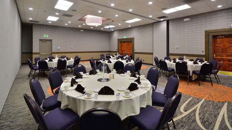 Embassy Suites Denver-Stapleton Meeting