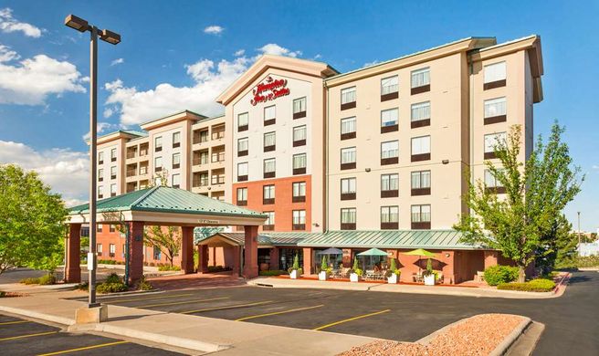Hampton Inn & Suites Denver Cherry Creek Exterior