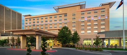 Hilton Garden Inn Denver/Cherry Creek Exterior