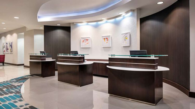 Hilton Garden Inn Denver/Cherry Creek Lobby