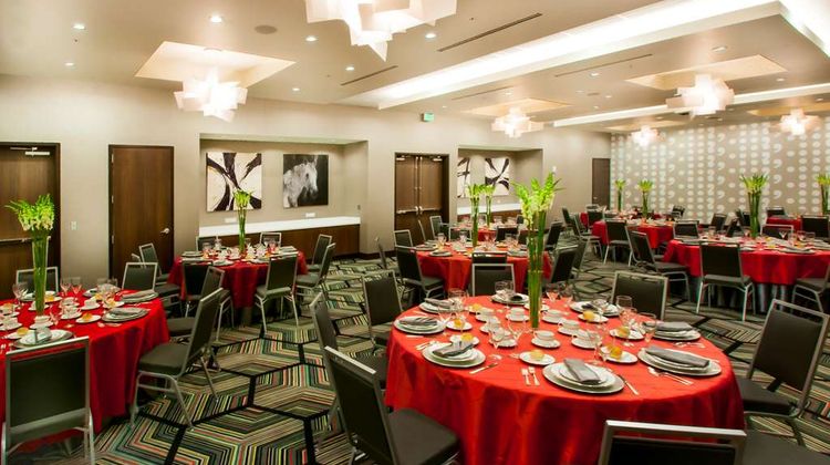 Hampton Inn & Suites-Downtown Conv Ctr Restaurant
