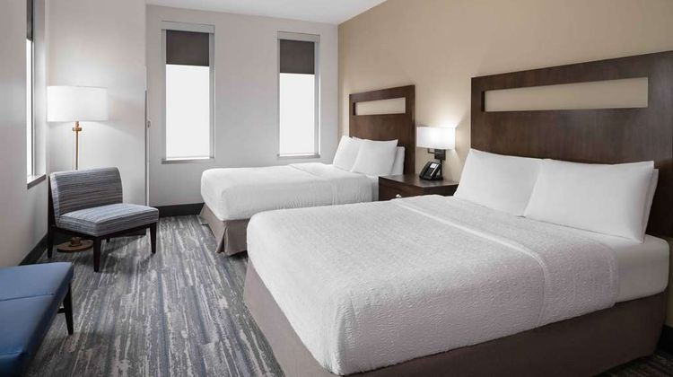 Hampton Inn & Suites-Downtown Conv Ctr Room