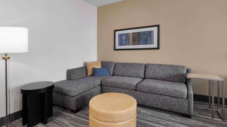 Hampton Inn & Suites-Downtown Conv Ctr Room