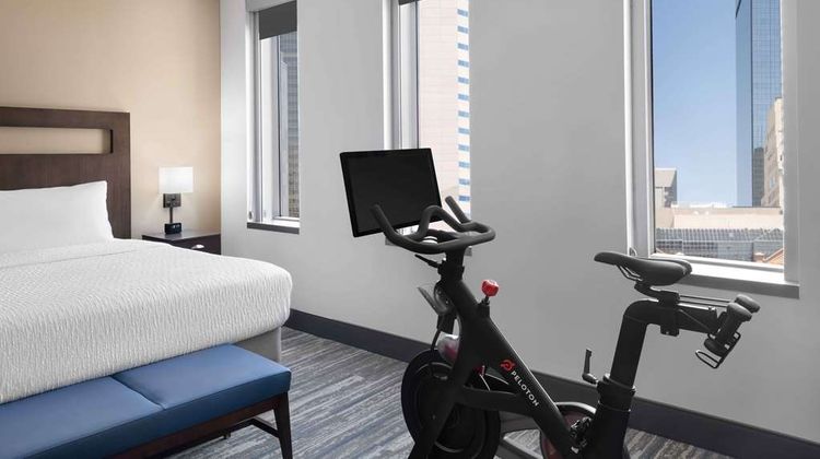 Hampton Inn & Suites-Downtown Conv Ctr Room