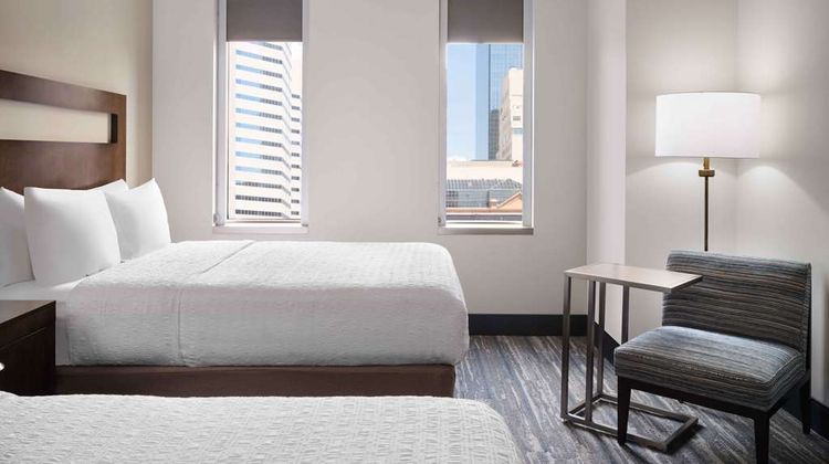 Hampton Inn & Suites-Downtown Conv Ctr Room
