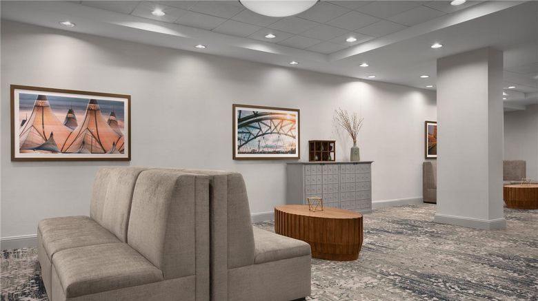 <b>Hilton Garden Inn Denver Downtown Meeting</b>. Images powered by <a href="https://iceportal.shijigroup.com/" title="IcePortal" target="_blank">IcePortal</a>.