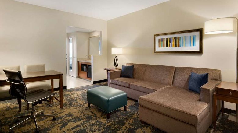 <b>Embassy Suites Downtown/Convention Ctr Room</b>. Images powered by <a href="https://iceportal.shijigroup.com/" title="IcePortal" target="_blank">IcePortal</a>.