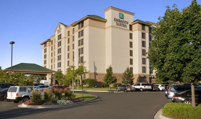 Embassy Suites Denver Intl Airport Exterior