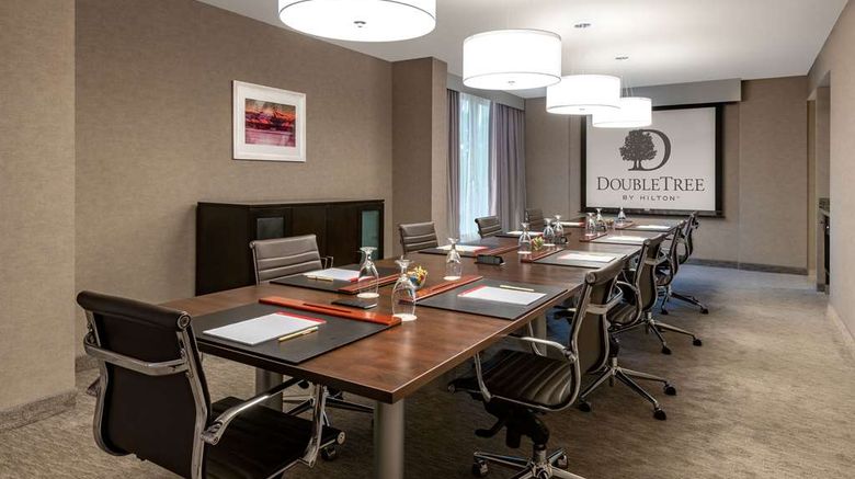 <b>DoubleTree by Hilton Denver Aurora Meeting</b>. Images powered by <a href="https://iceportal.shijigroup.com/" title="IcePortal" target="_blank">IcePortal</a>.
