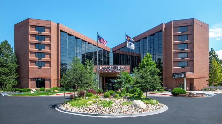 DoubleTree by Hilton Denver Aurora Exterior