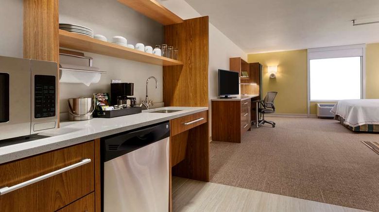 <b>Home2 Suites by Hilton Denver West Room</b>. Images powered by <a href="https://iceportal.shijigroup.com/" title="IcePortal" target="_blank">IcePortal</a>.