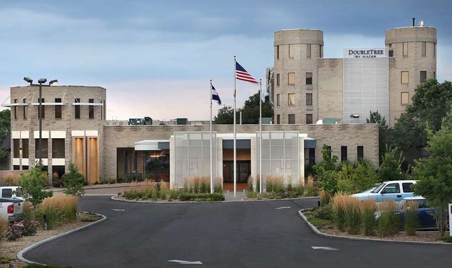 DoubleTree by Hilton Denver - Thornton Exterior