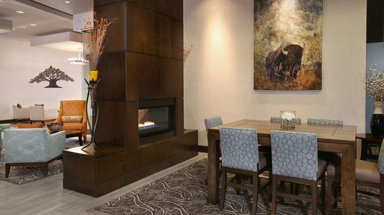 <b>DoubleTree by Hilton Denver - Thornton Restaurant</b>. Images powered by <a href="https://iceportal.shijigroup.com/" title="IcePortal" target="_blank">IcePortal</a>.
