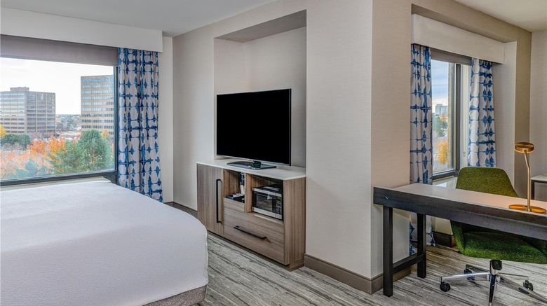 <b>Hilton Garden Inn Denver Tech Center Room</b>. Images powered by <a href="https://iceportal.shijigroup.com/" title="IcePortal" target="_blank">IcePortal</a>.