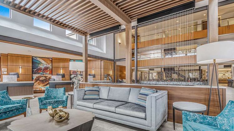 Embassy Suites Detroit Metro Airport Lobby