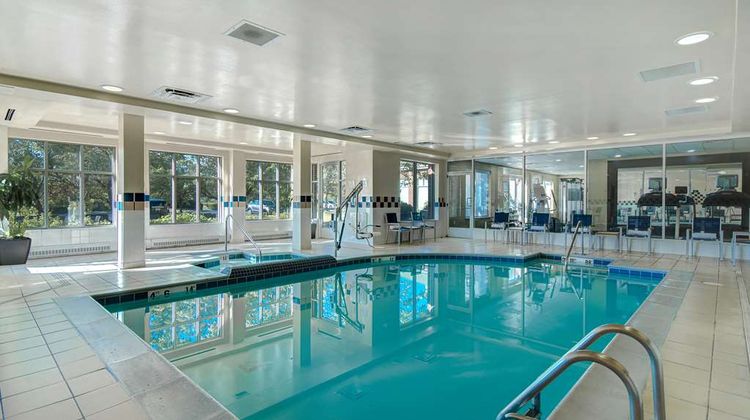 Hilton Garden Inn Detroit Metro Airport Pool