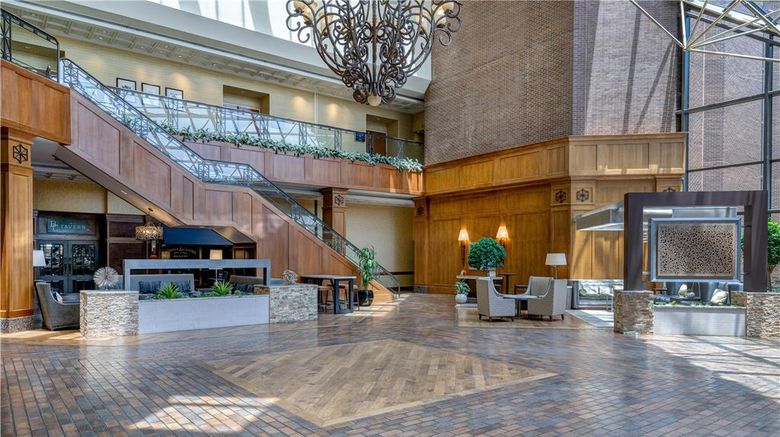 <b>Hilton DFW Lakes & Conference Center Lobby</b>. Images powered by <a href="https://iceportal.shijigroup.com/" title="IcePortal" target="_blank">IcePortal</a>.