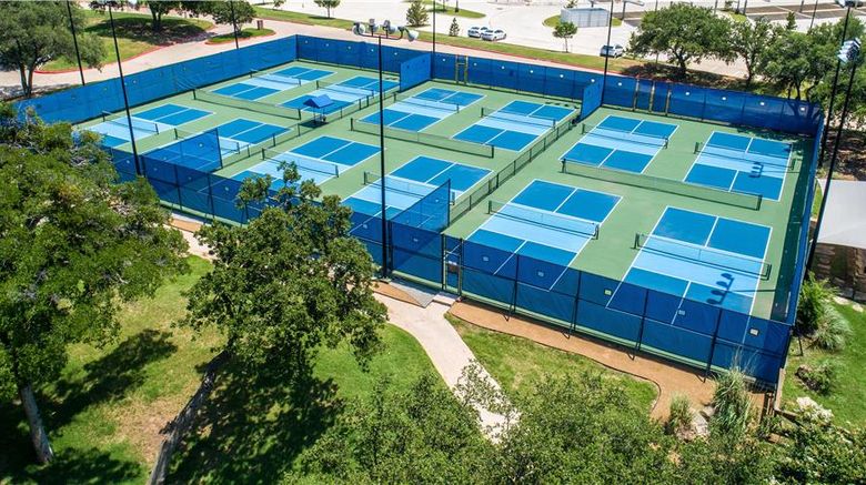 <b>Hilton DFW Lakes & Conference Center Recreation</b>. Images powered by <a href="https://iceportal.shijigroup.com/" title="IcePortal" target="_blank">IcePortal</a>.