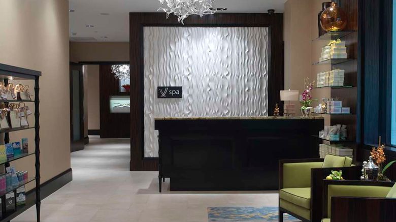 <b>Hilton Anatole Recreation</b>. Images powered by <a href="https://iceportal.shijigroup.com/" title="IcePortal" target="_blank">IcePortal</a>.