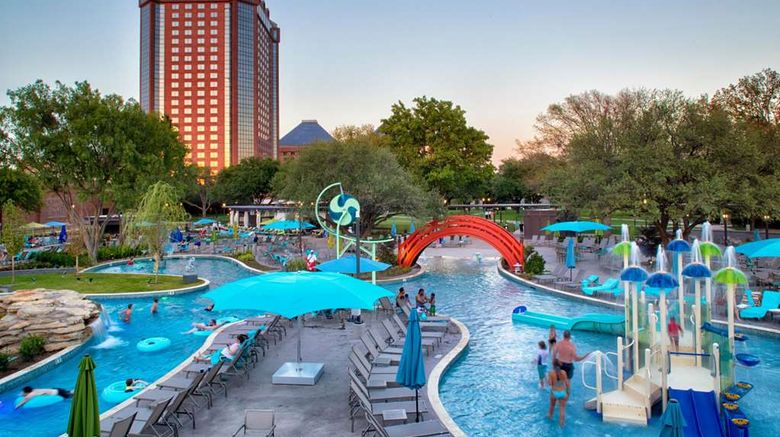 <b>Hilton Anatole Room</b>. Images powered by <a href="https://iceportal.shijigroup.com/" title="IcePortal" target="_blank">IcePortal</a>.