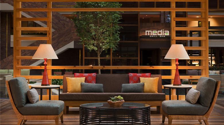 <b>Hilton Anatole Lobby</b>. Images powered by <a href="https://iceportal.shijigroup.com/" title="IcePortal" target="_blank">IcePortal</a>.