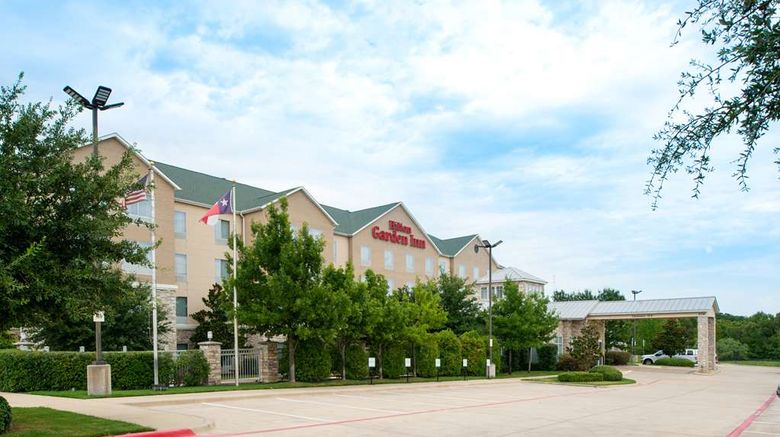 <b>Hilton Garden Inn Denton Exterior</b>. Images powered by <a href="https://iceportal.shijigroup.com/" title="IcePortal" target="_blank">IcePortal</a>.