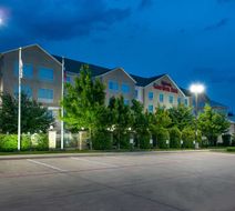 Hilton Garden Inn Denton Exterior