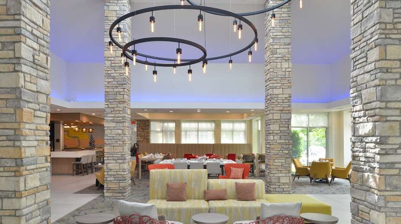 <b>Hilton Garden Inn Denton Lobby</b>. Images powered by <a href="https://iceportal.shijigroup.com/" title="IcePortal" target="_blank">IcePortal</a>.