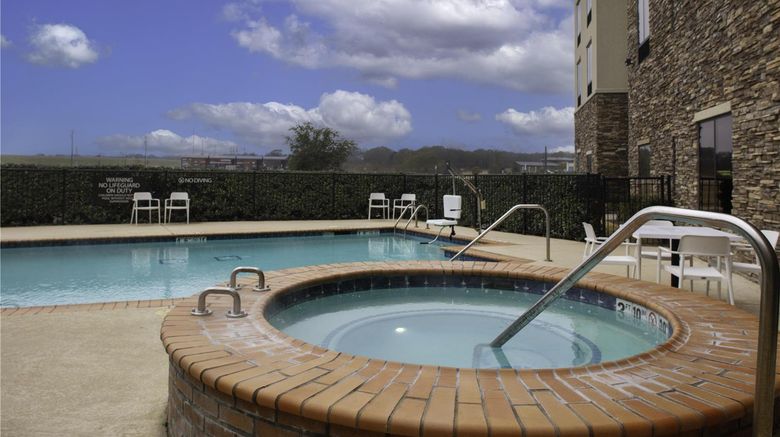 <b>Hilton Garden Inn Denison/Sherman Pool</b>. Images powered by <a href="https://iceportal.shijigroup.com/" title="IcePortal" target="_blank">IcePortal</a>.