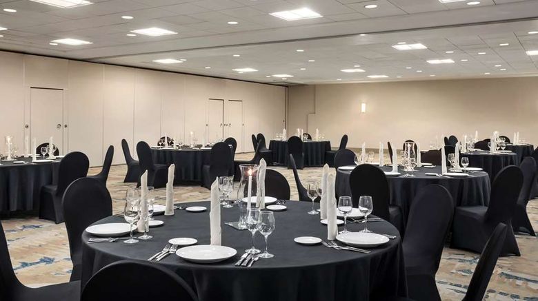 <b>DoubleTree by Hilton DFW Airport North Meeting</b>. Images powered by <a href="https://iceportal.shijigroup.com/" title="IcePortal" target="_blank">IcePortal</a>.
