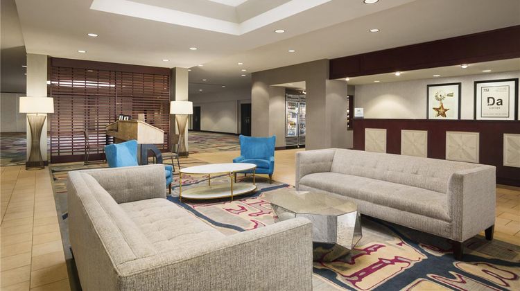 DoubleTree by Hilton DFW Airport North Lobby