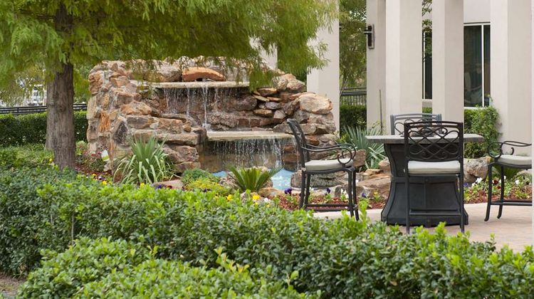 Hilton Garden Inn DFW Airport South Exterior